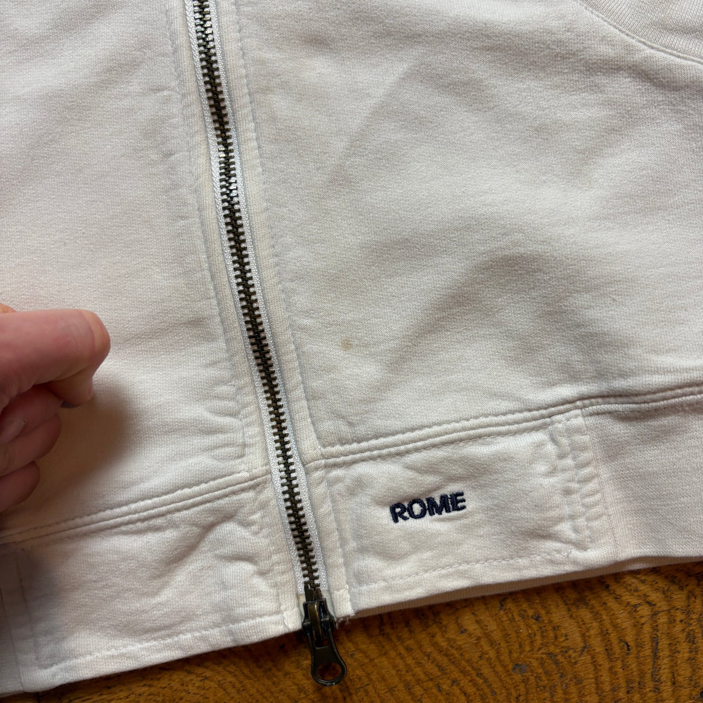 Vintage Hard Rock Cafe White Embroidered Hoodie Sweatshirt - M