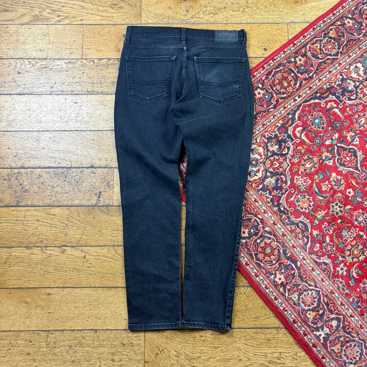 Vintage Levis Slim Black Denim Jeans - 32