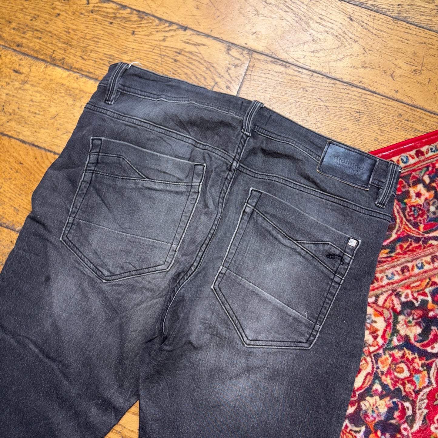 Vintage Black Slim Denim Shorts - 36