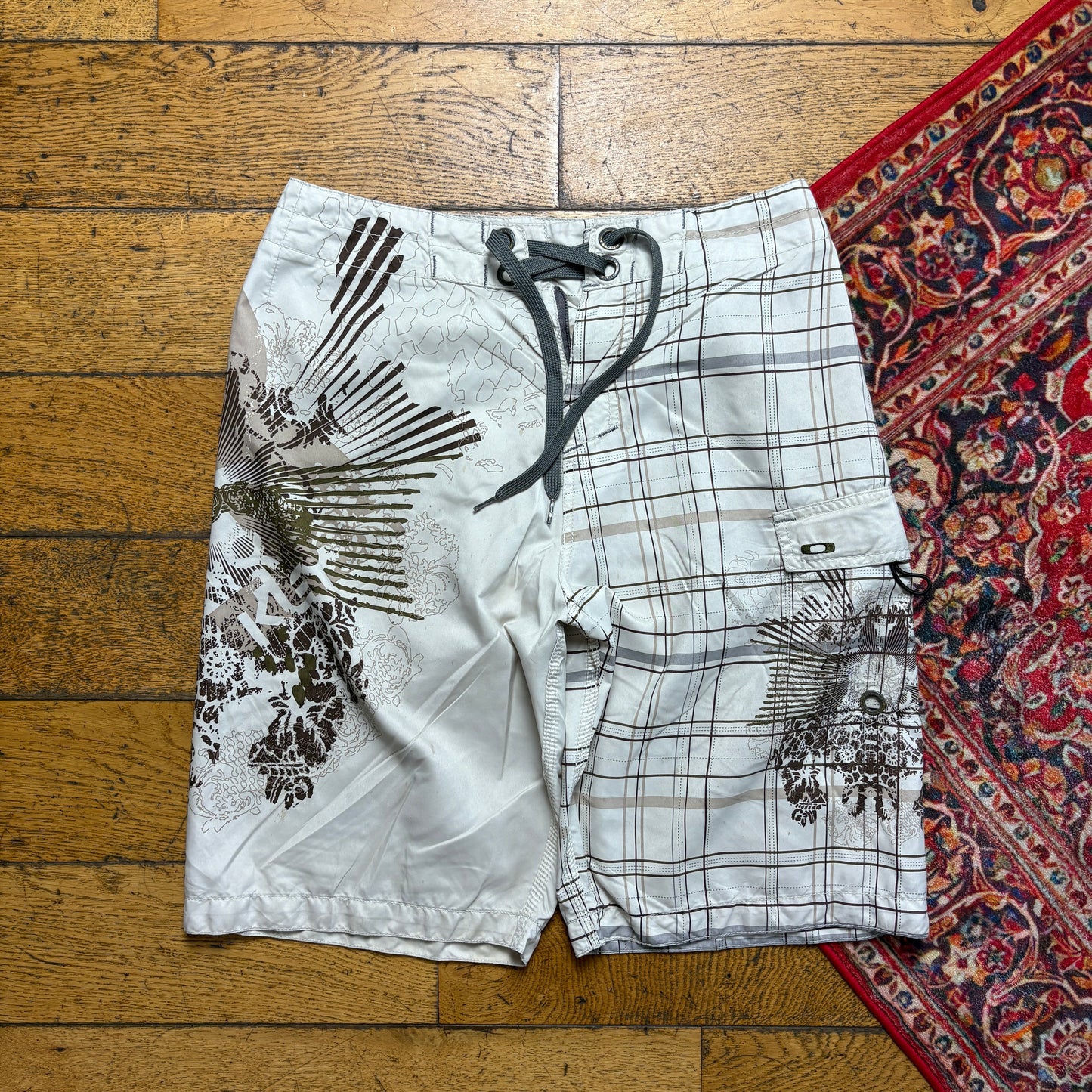 Vintage Oakley Cream Surfwear Boardshorts Baggy Swimming Trunks - 32
