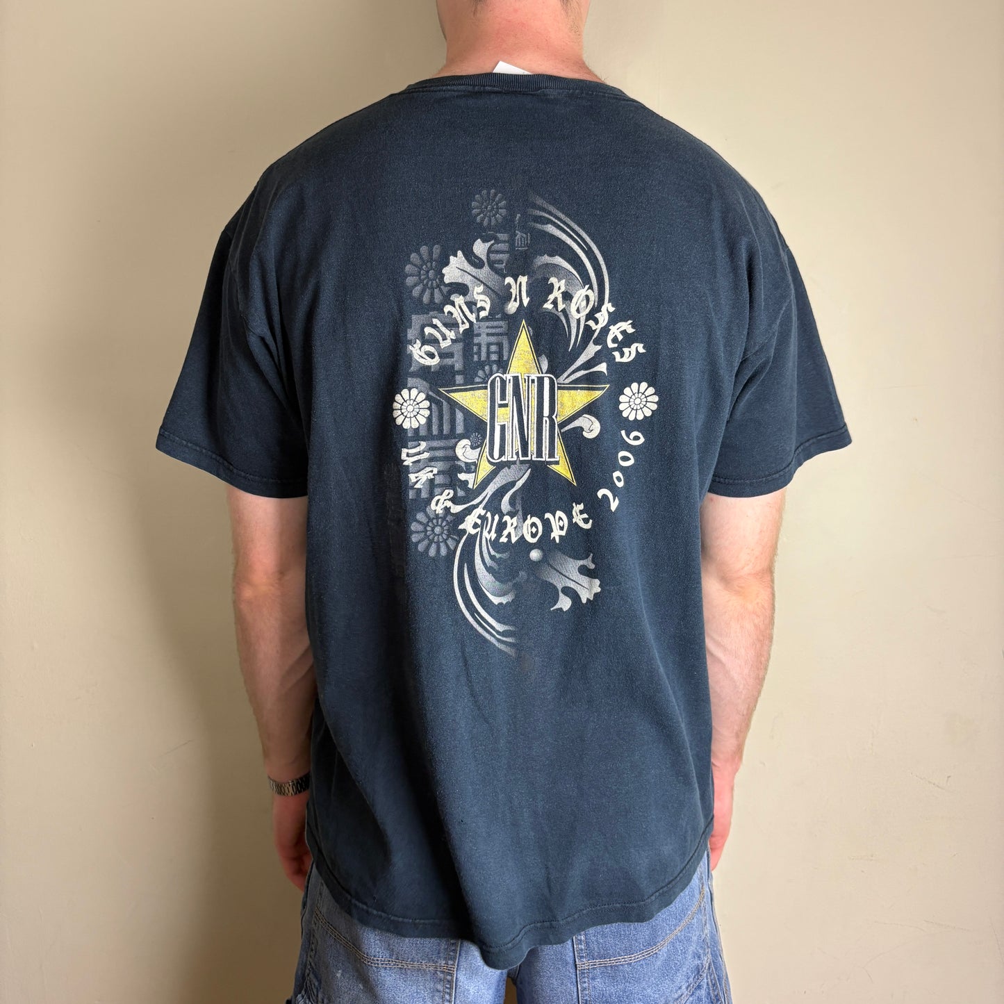 Vintage 2006 Guns n Roses Tour Band Tee Black Graphic T-Shirt - XL