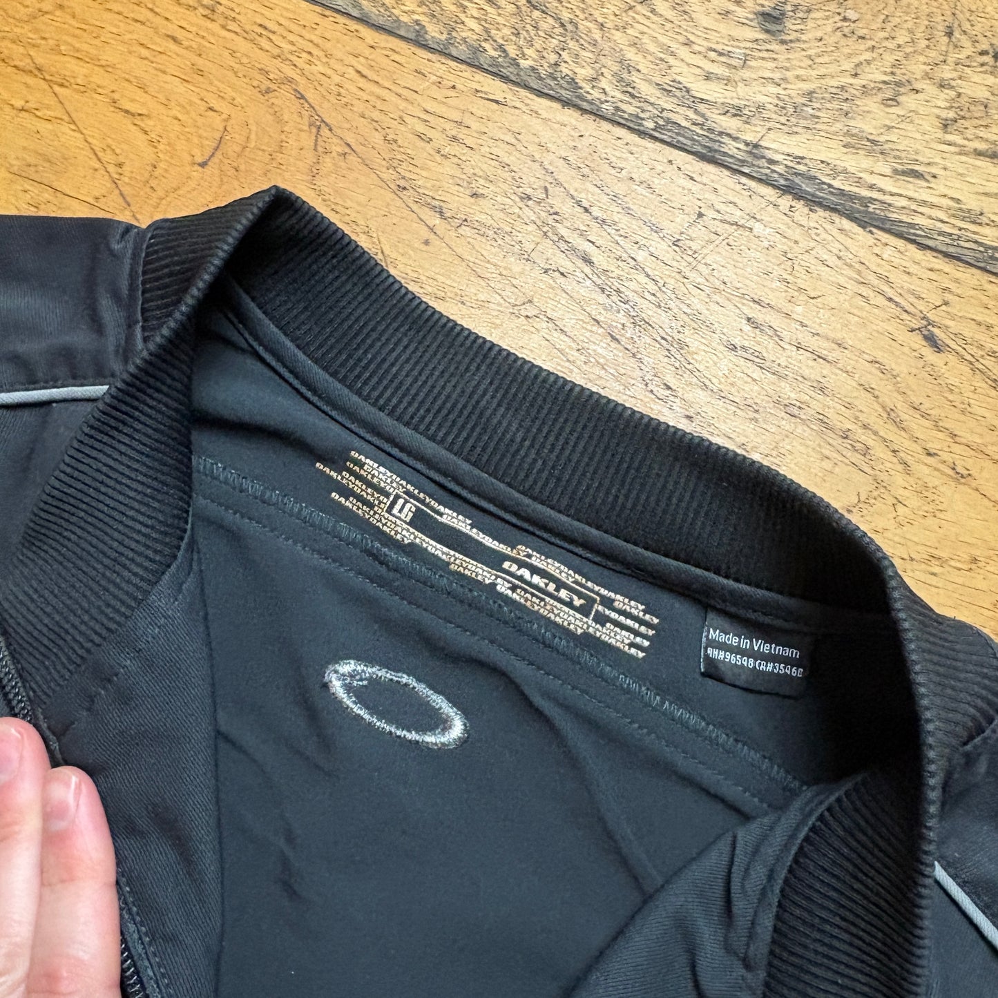 Vintage Oakley Black Tracksuit Track Shell Windbreaker Jacket - L