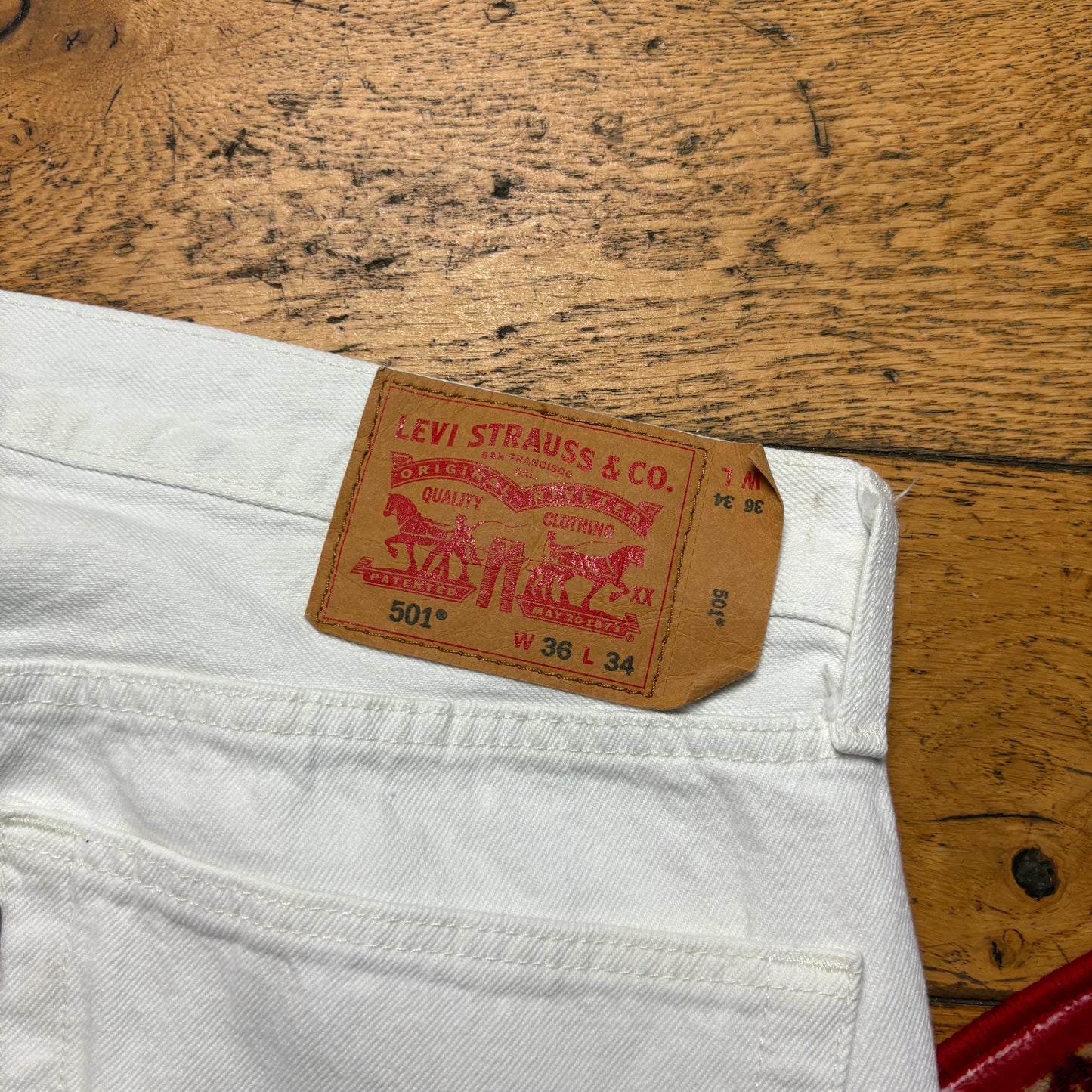 Vintage Levis 501 Straight White Denim Jeans - 36L