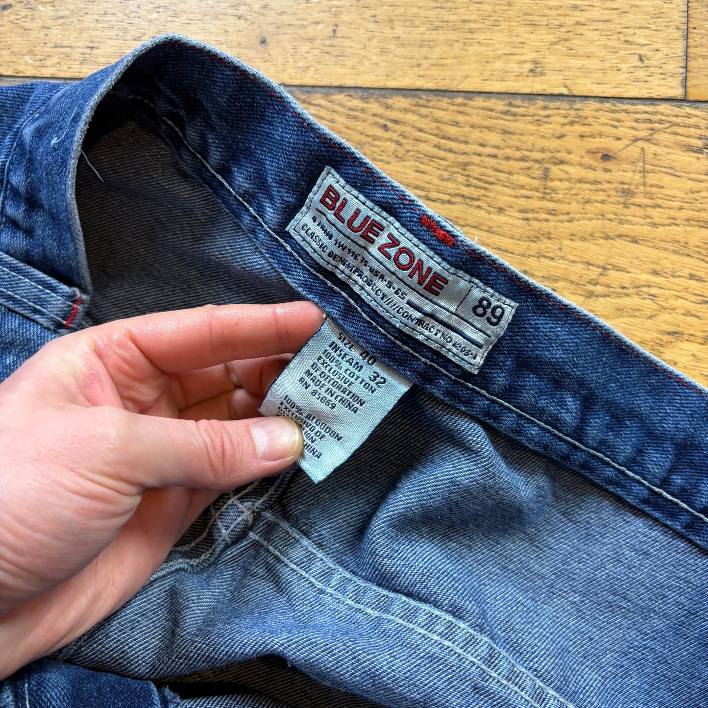 Vintage Blue JNCO Style Embroidered Y2K Hip Hop Baggy Jeans - 40