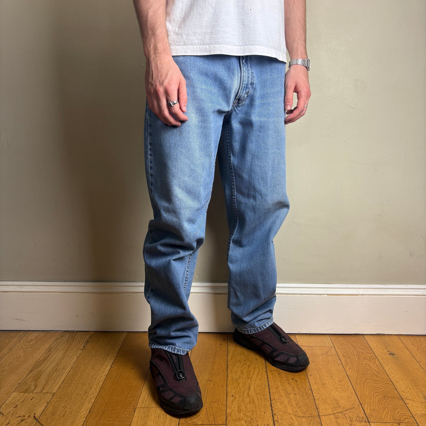 Vintage Levis 550 Baggy Blue Denim Jeans - 36L