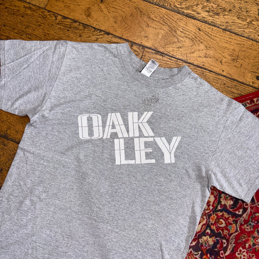 Vintage Oakley Grey Y2K Graphic T-Shirt - S