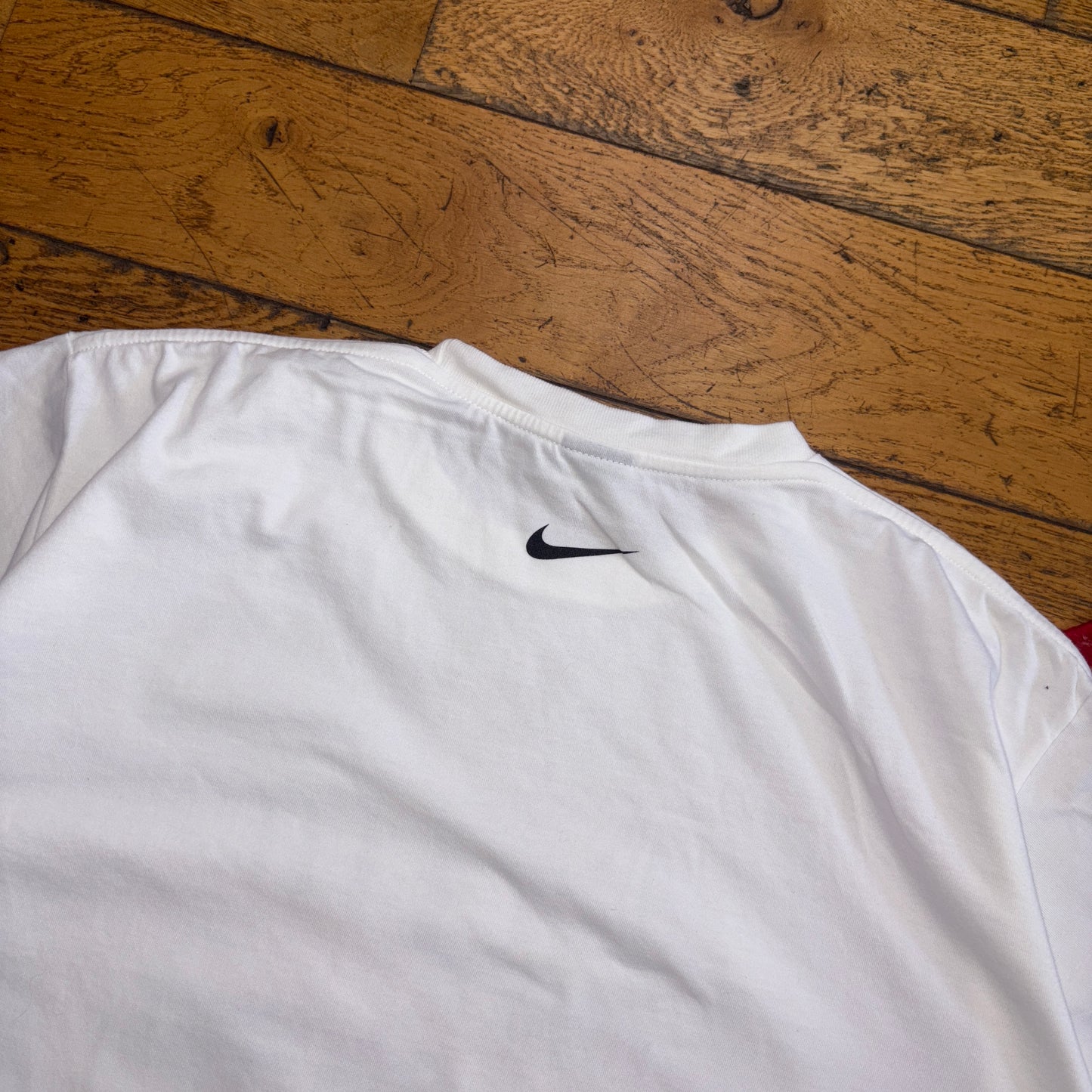 Vintage 2004 Nike Marathon Running White Athletics Swoosh Graphic T-Shirt - XL