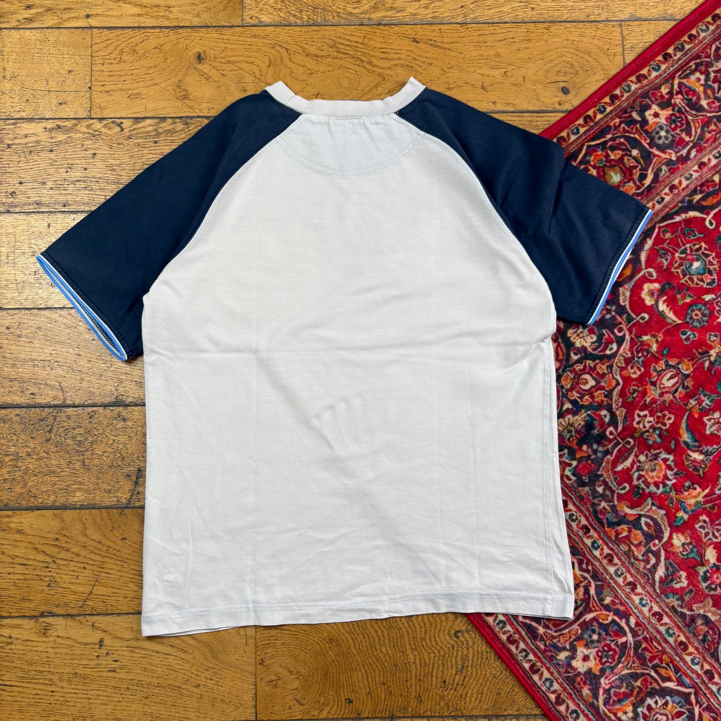 Vintage Nike Y2K Cream Navy Graphic T-Shirt - M