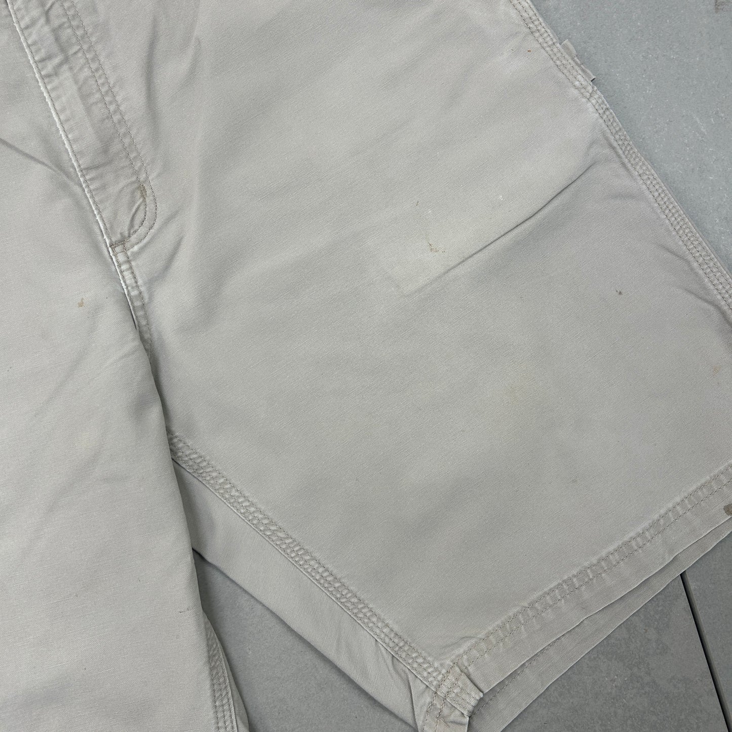 Vintage Carhartt Workwear Baggy Cream Carpenter Shorts - 36