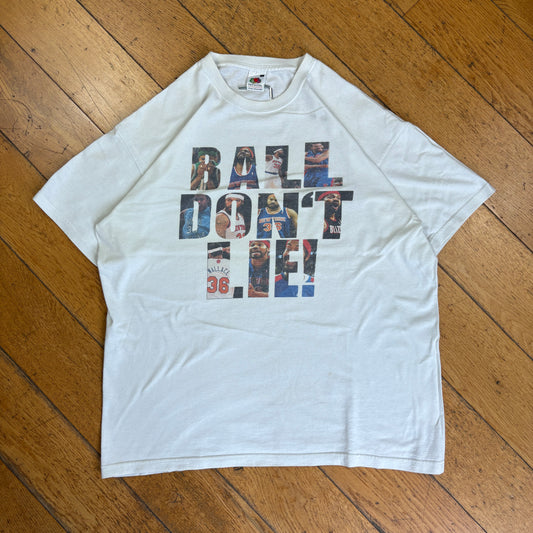 Vintage Basketball White Graphic T-Shirt - M