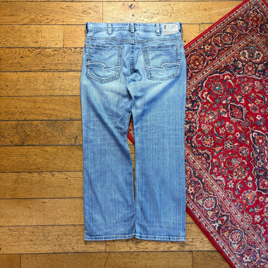 Vintage Blue Embroidered Y2K Hip Hop Baggy Jeans - 36R