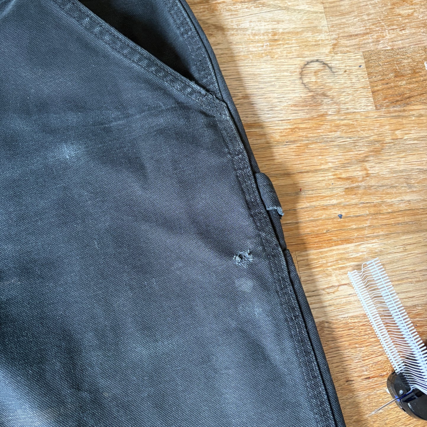 Vintage Carhartt Black Workwear Carpenter Baggy Trousers - 34L