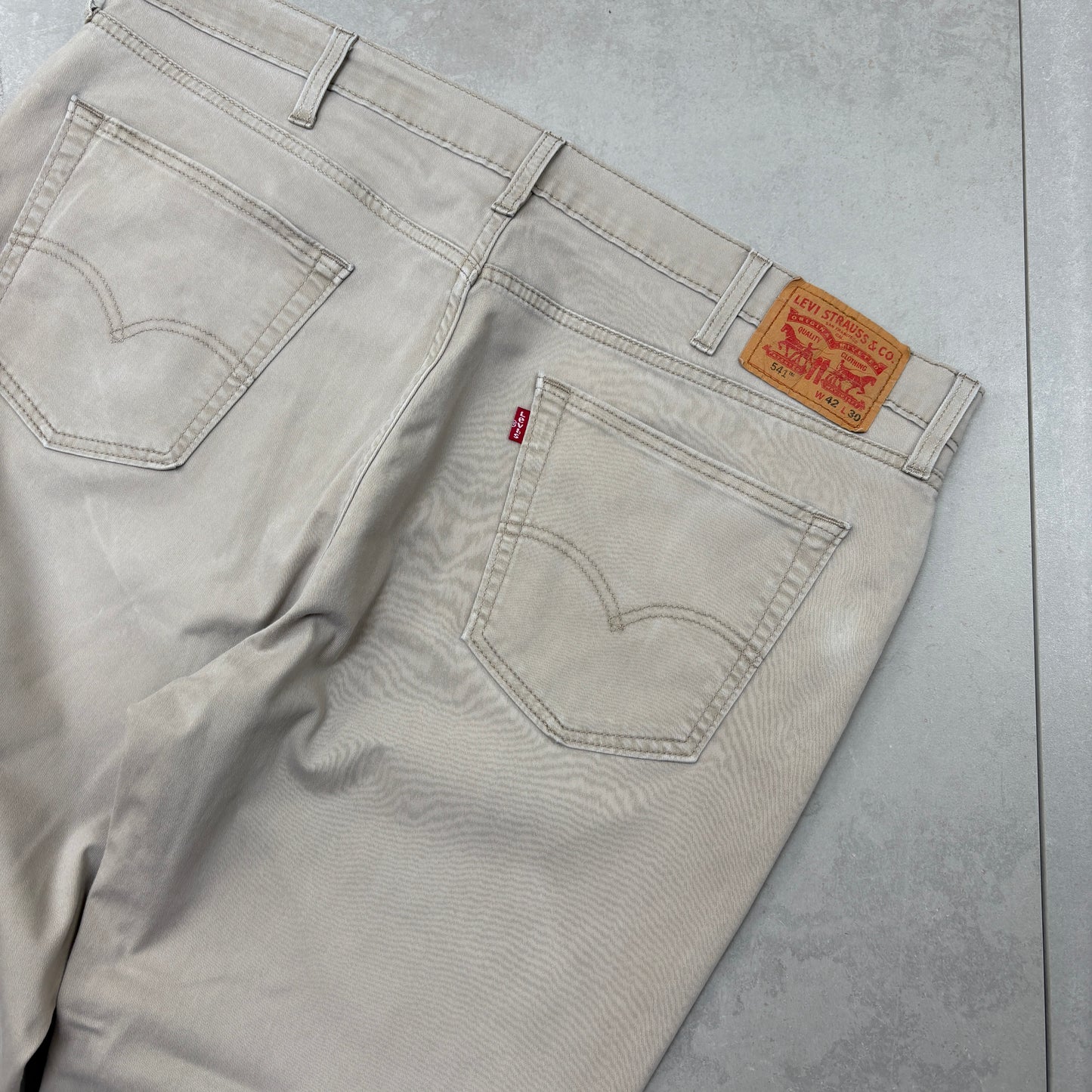 Vintage Levis 541 Straight Cream Chino Denim Jeans - 42