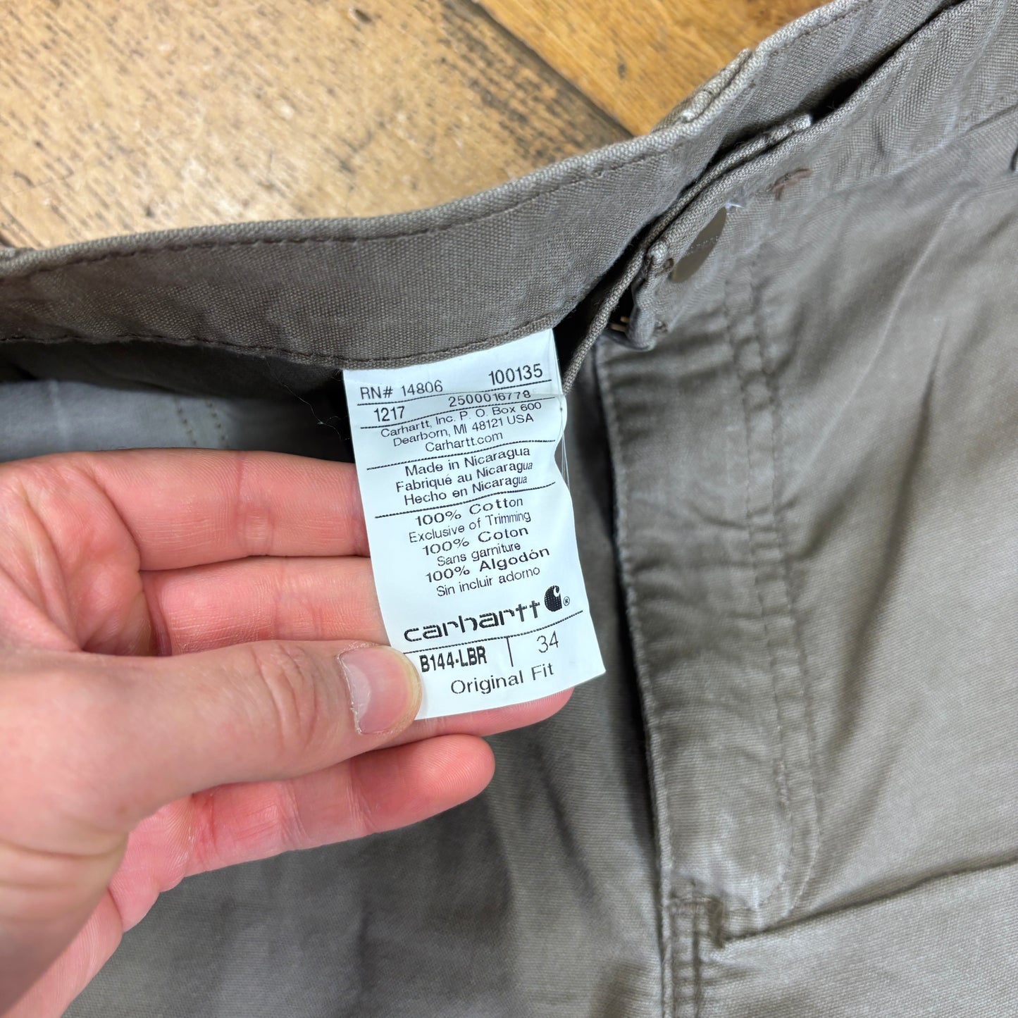 Vintage Carhartt Workwear Brown Baggy Carpenter Shorts - 34