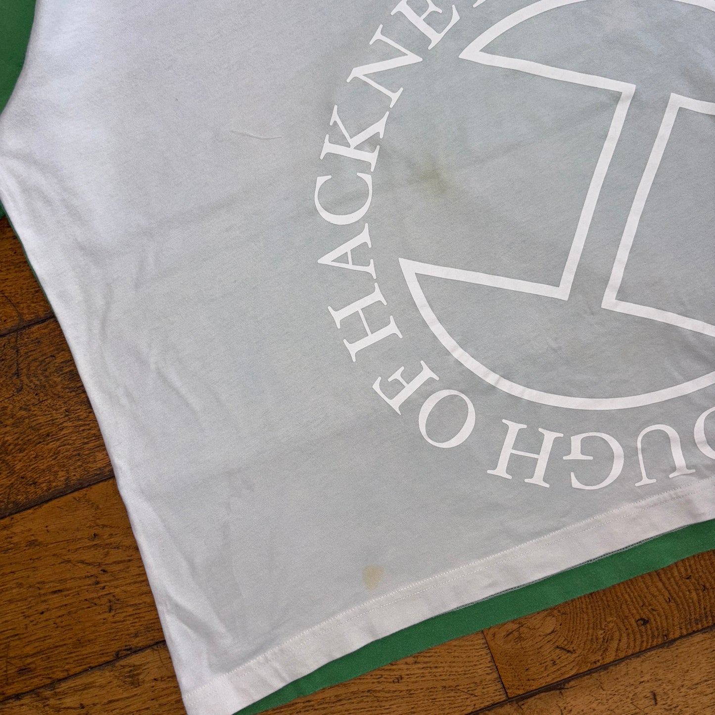 Hackney Nike White Green Graphic Football T-Shirt - XL