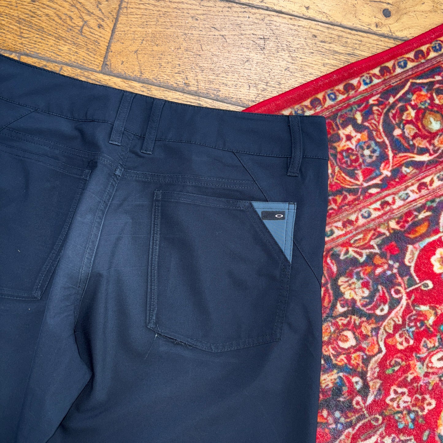 Vintage Oakley Navy Straight Fit Shorts - 34