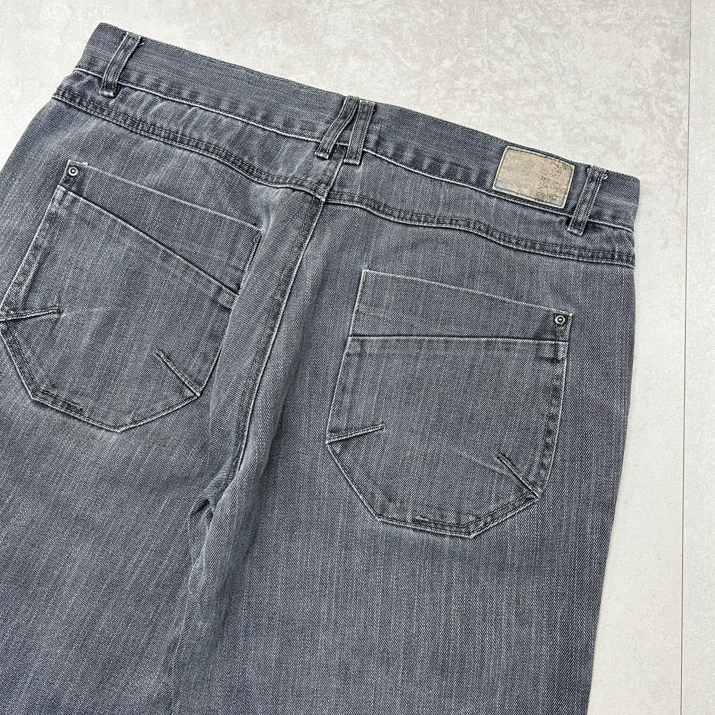 Vintage OWK Embroidered Hip Hop Grey Black Baggy Shorts Jorts - 36