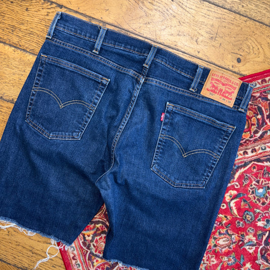 Vintage Levis 513 Baggy Blue Denim Shorts - 38