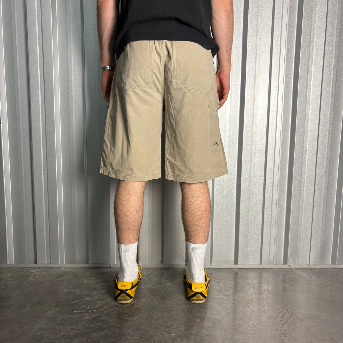 Nike ACG Cream Hiking Gorpcore Double Knee Pocket Cargo Shorts - M