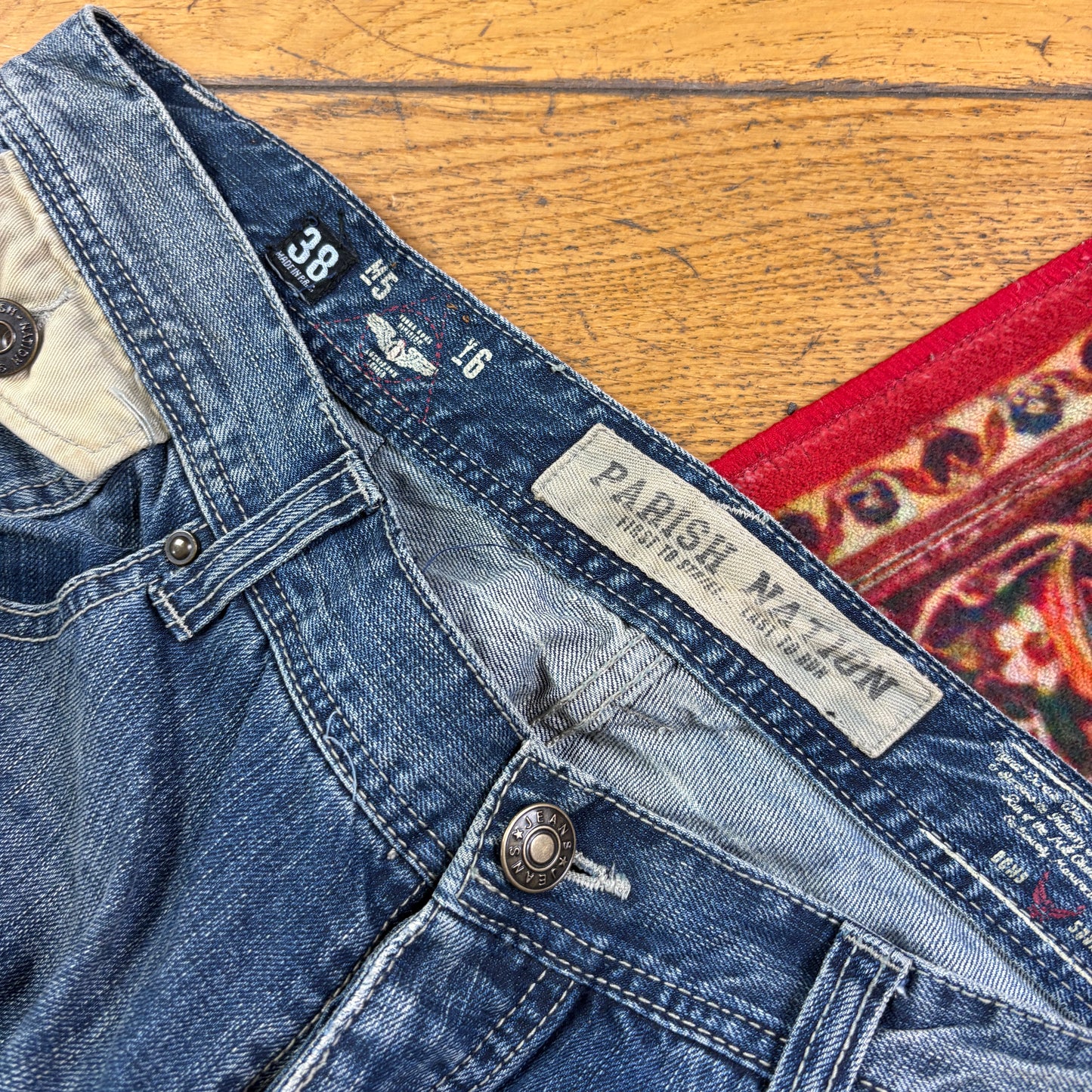 Vintage Blue Embroidered Y2K Hip Hop Baggy Jeans - 38
