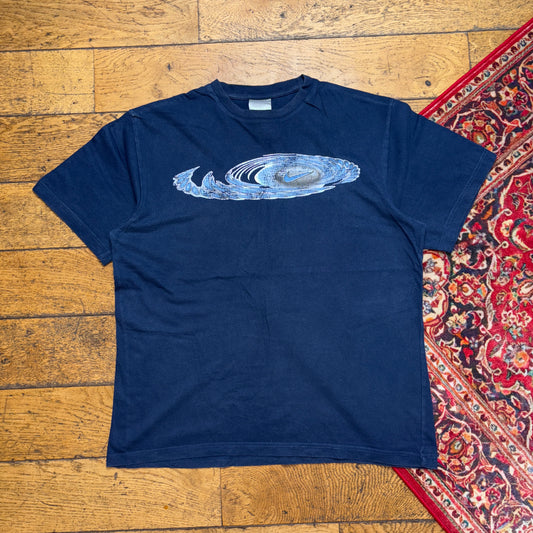 Vintage Nike y2K Navy Swoosh Graphic T-Shirt - M