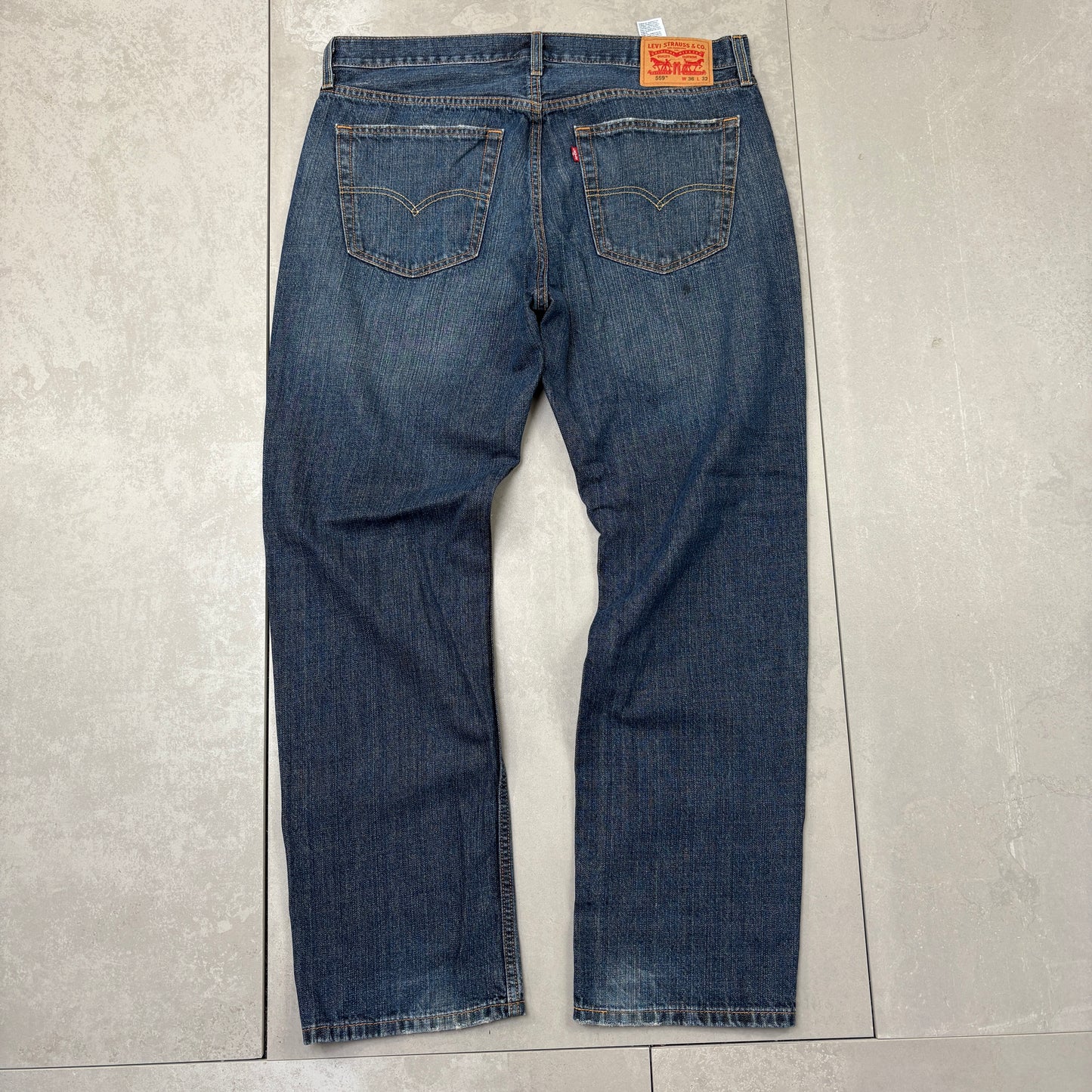Vintage Levis 559 Baggy Blue Denim Jeans - 38
