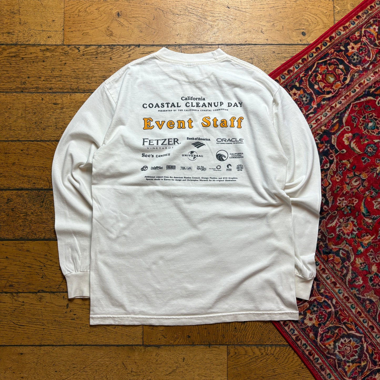 Vintage Coastal Clean Up White Long Sleeve Graphic T-Shirt - S