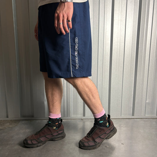 Vintage Umbro Navy Y2K 00s Embroidered Baggy Shorts - 30