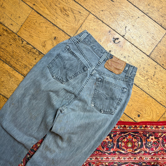Vintage Levis Womens Grey Tapered Denim Jeans - Size 6