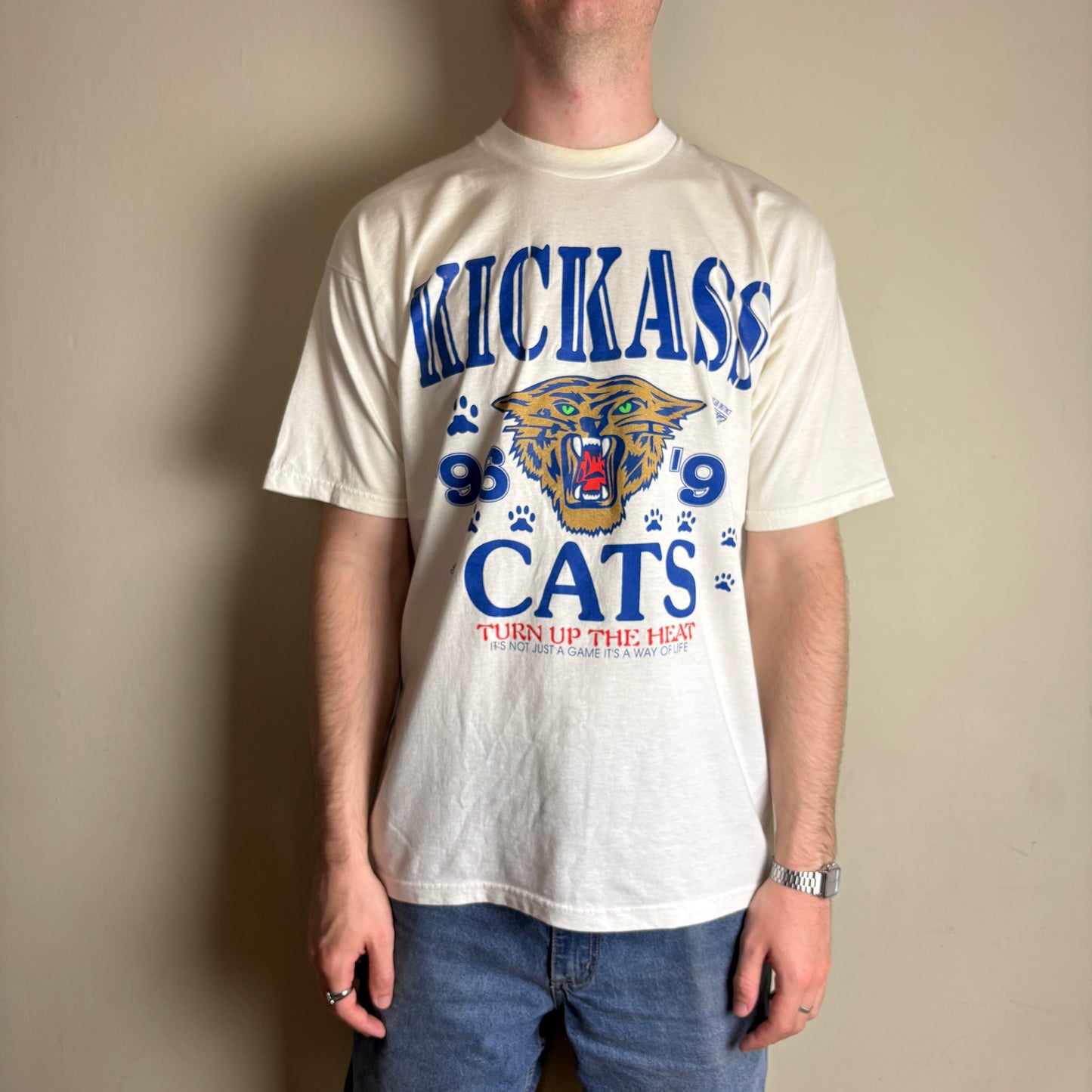 Vintage 1996 Kickass Cats White Basketball College Graphic T-Shirt - XL