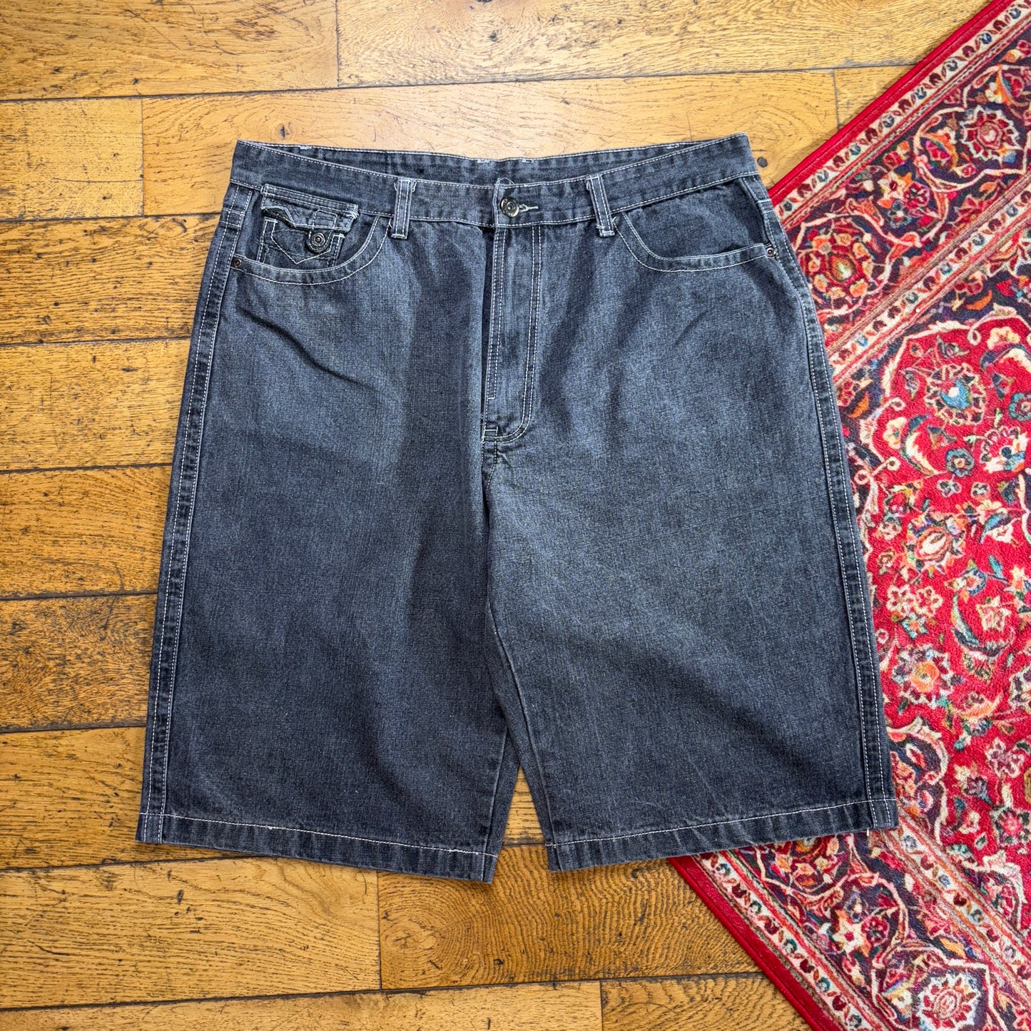 Vintage Embroidered Hip Hop Baggy Black Grey Shorts Jorts - 40