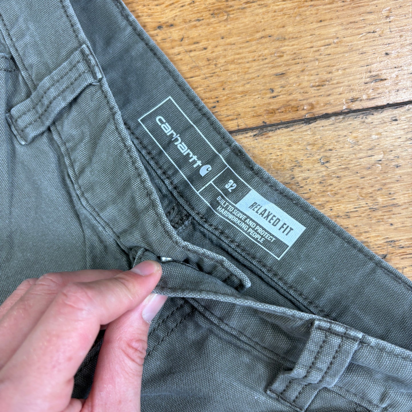 Vintage Carhartt Khaki Green Workwear Baggy Carpenter Shorts - 32