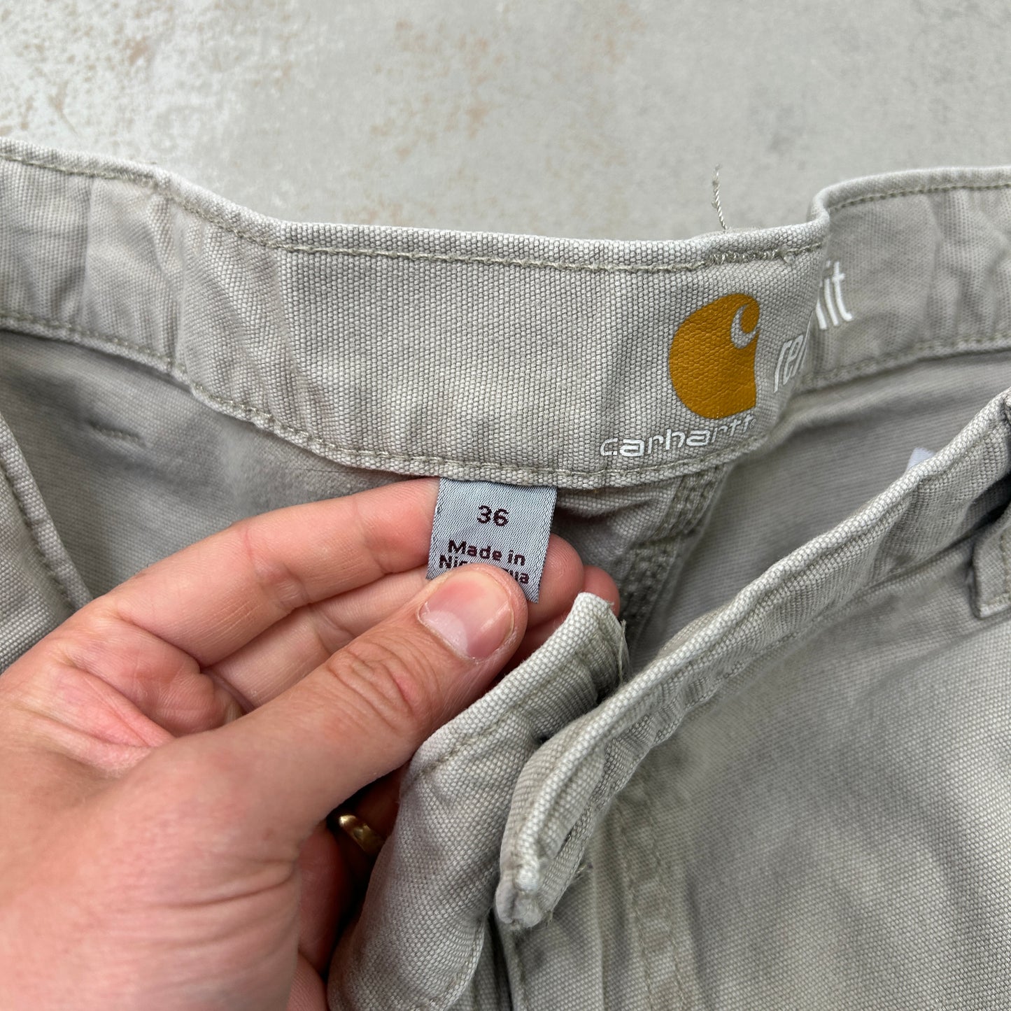 Vintage Carhartt Workwear Baggy Cream Carpenter Shorts - 36