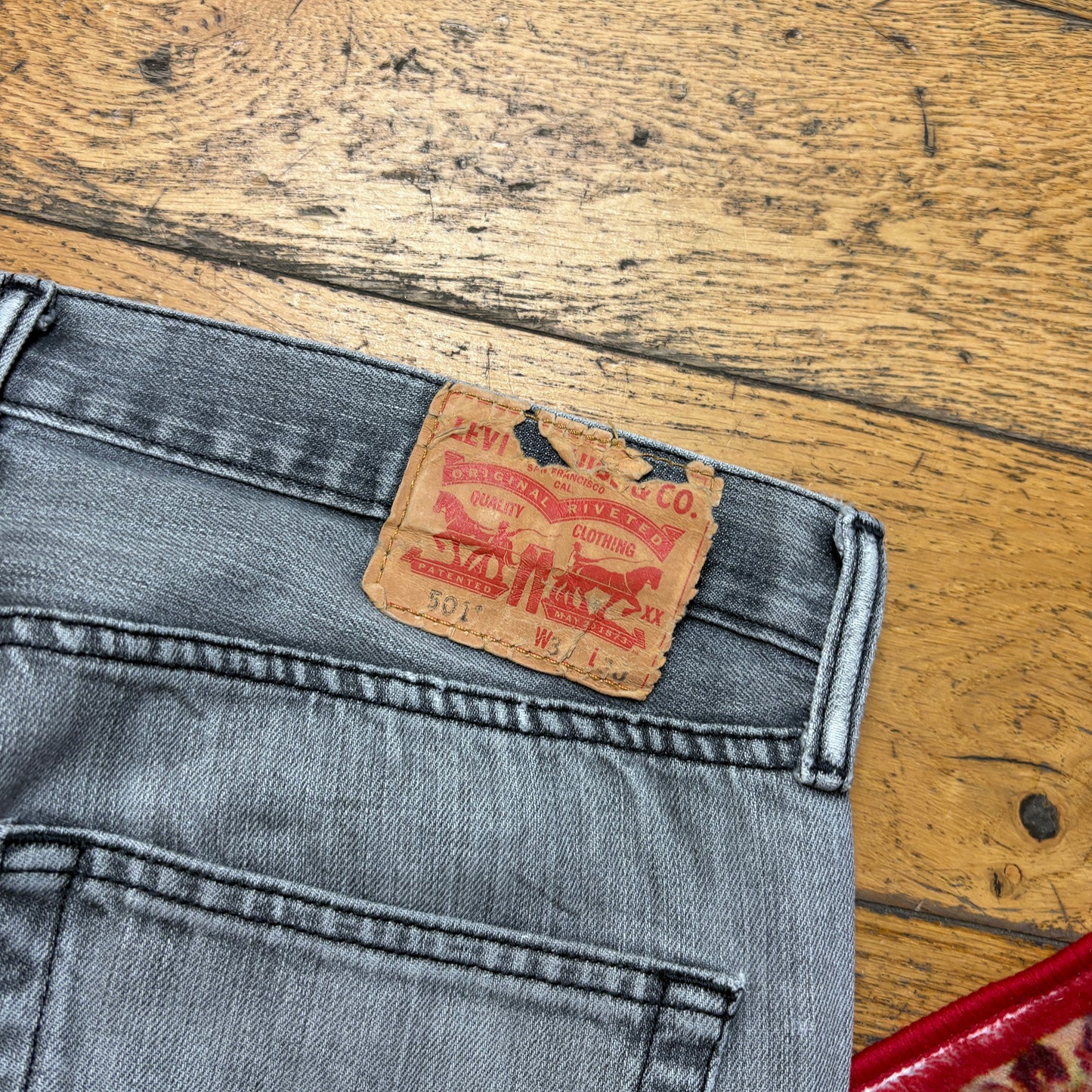 Vintage Levis 501 Straight Grey Denim Jeans - 33S