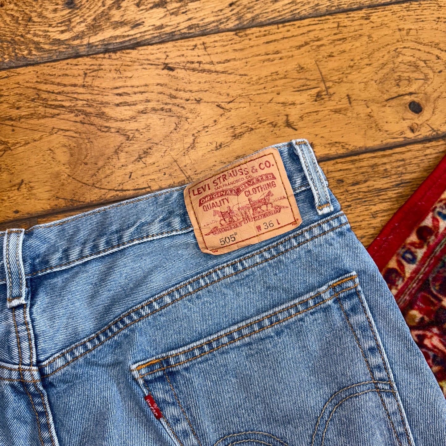Vintage Levis 505 Straight Blue Denim Shorts - 36