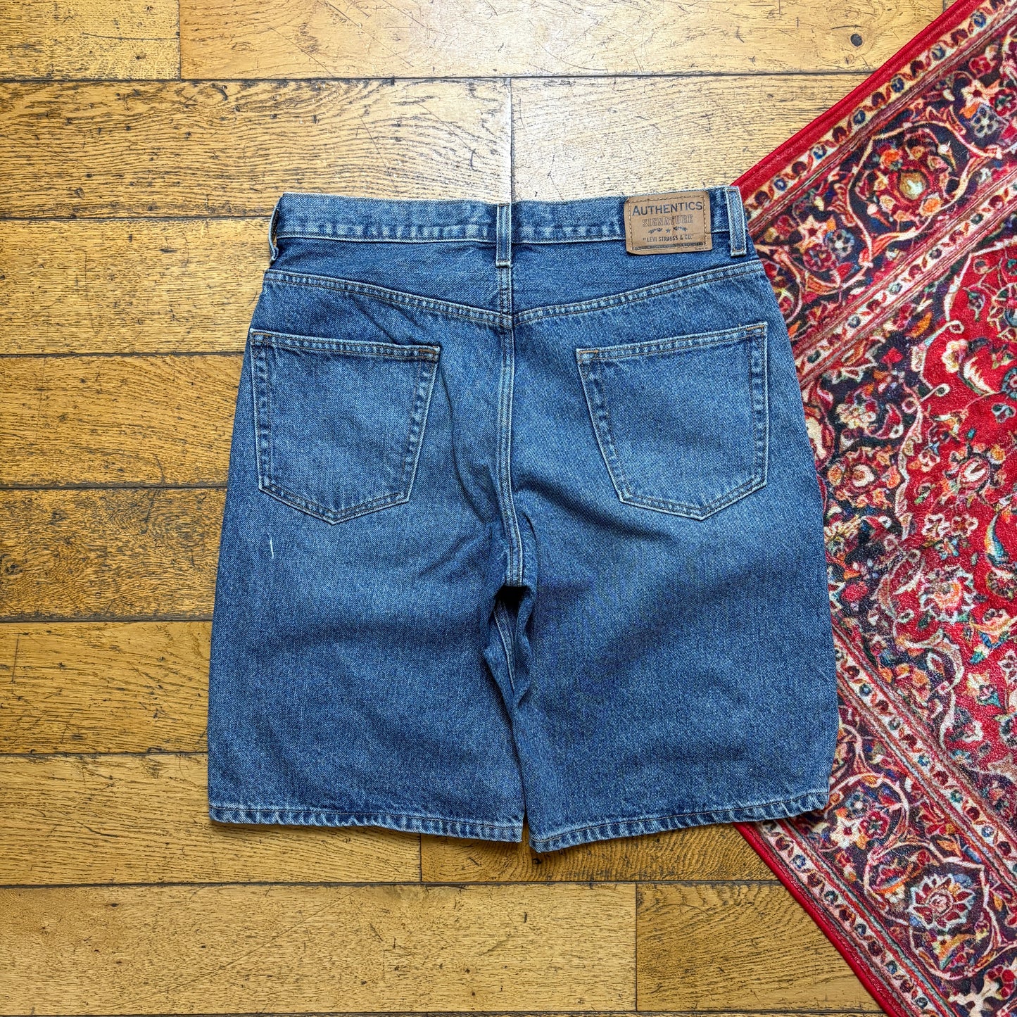 Vintage Levis Blue Baggy Denim Shorts - 34