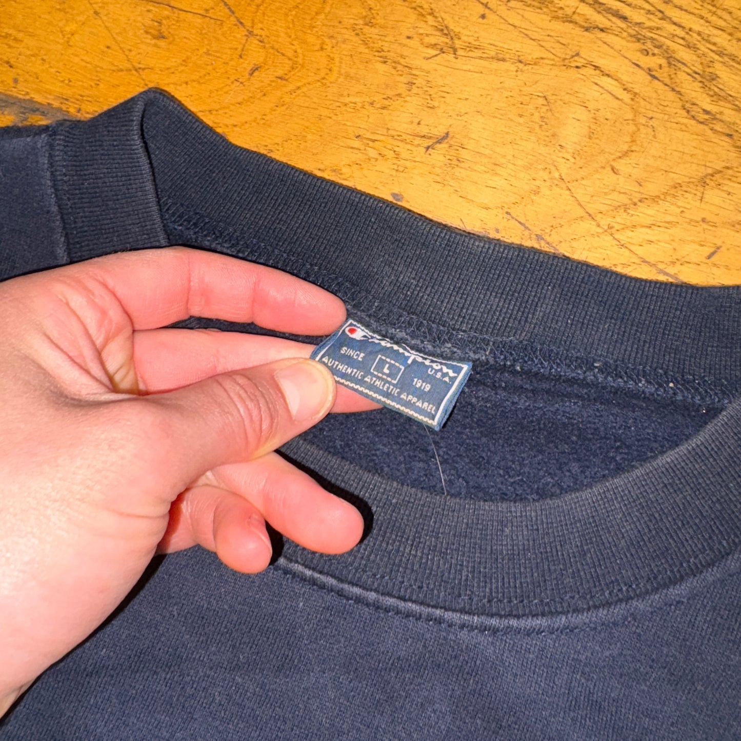 Vintage Champion Navy Spellout Embroidered Sweatshirt - L