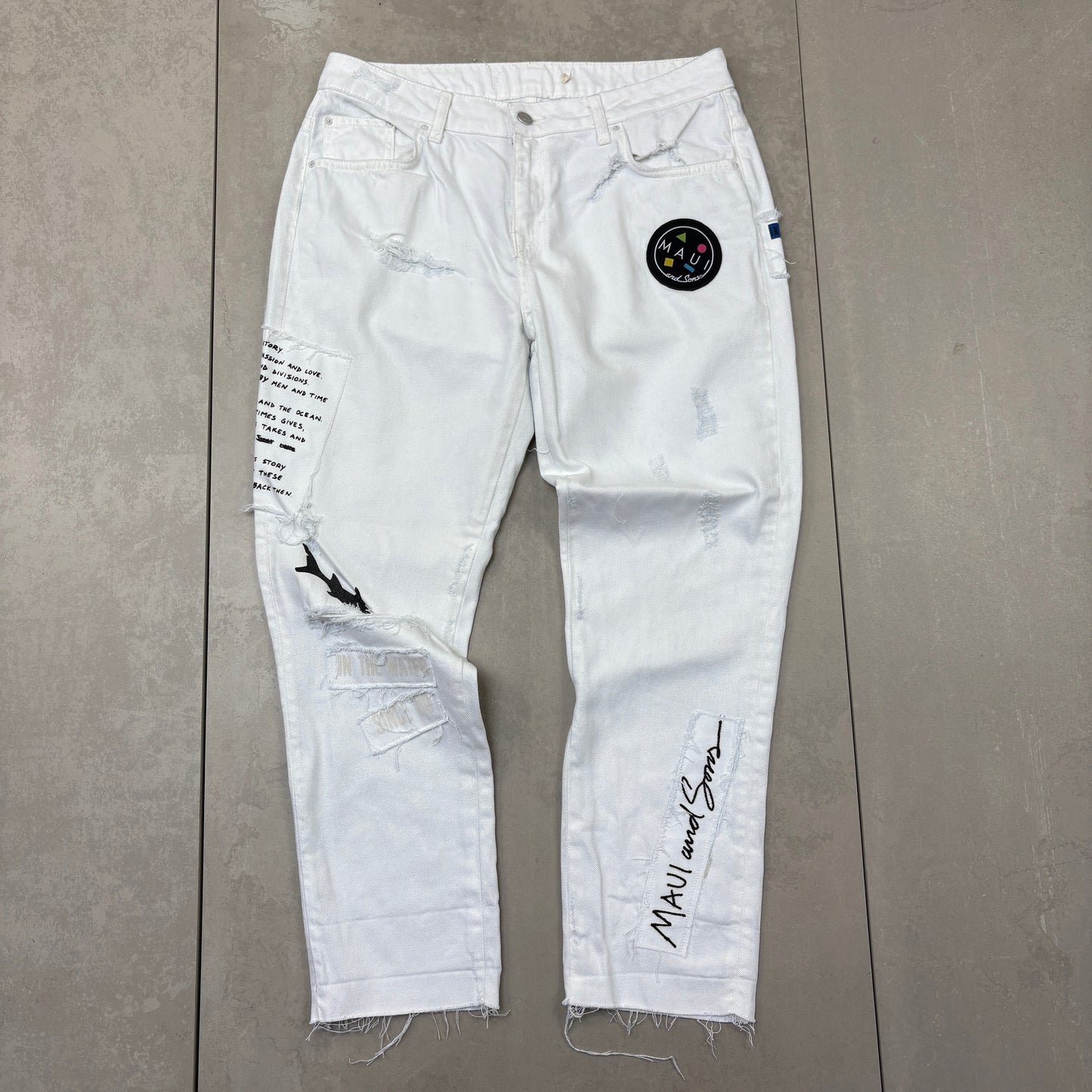 Vintage Maui and Sons Patchwork Surfwear Sharks White Jeans Jeans - 33