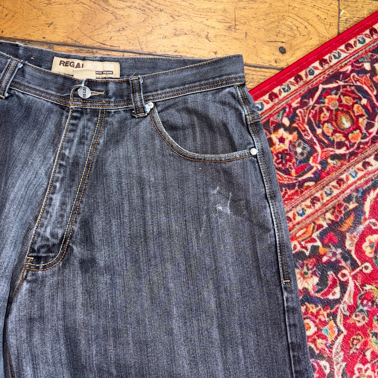 Vintage Regal Grey Embroidered Y2K Hip Hop Baggy Jeans Shorts Jorts - 36