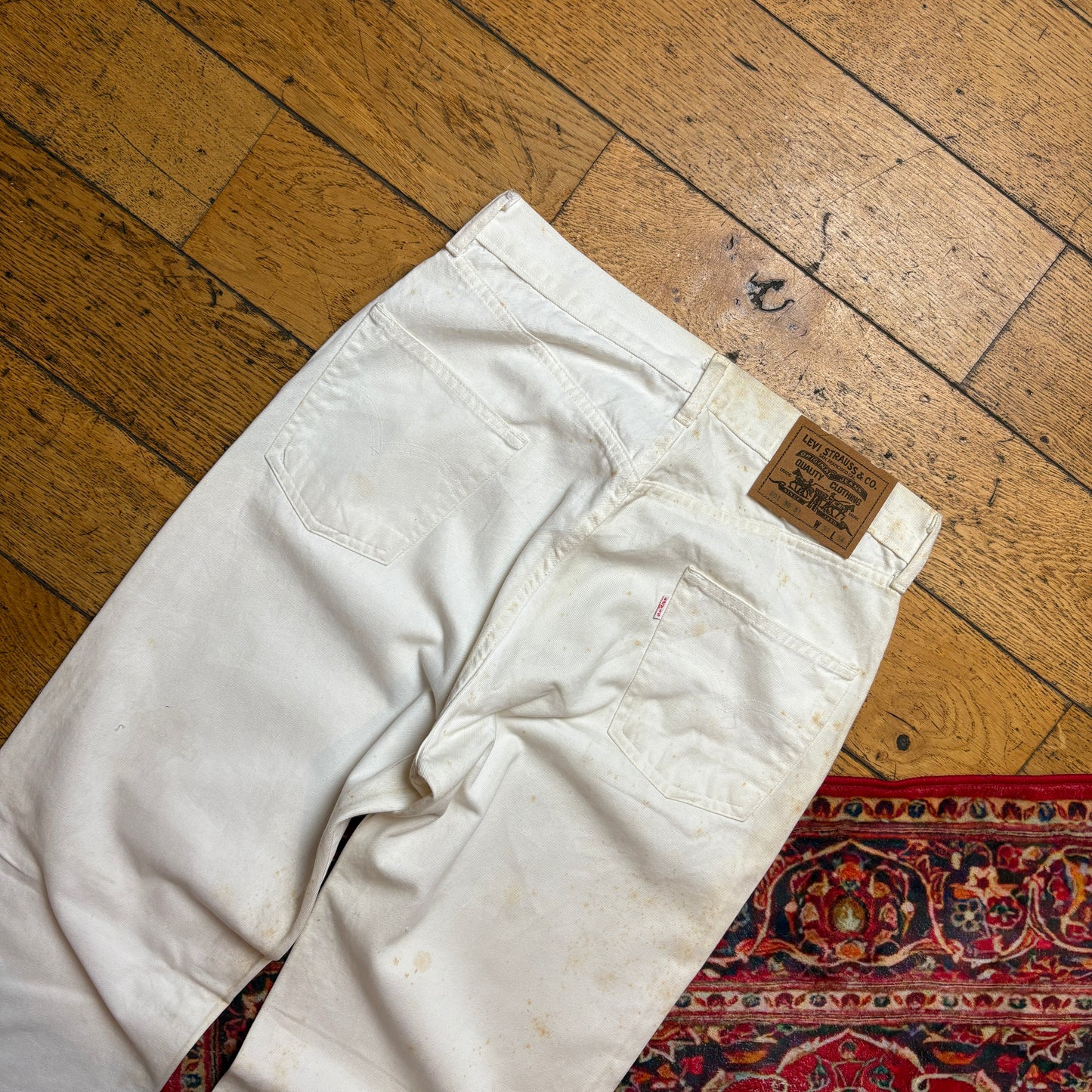 Vintage Levis 401 High Waisted Straight White Denim Jeans - 31L