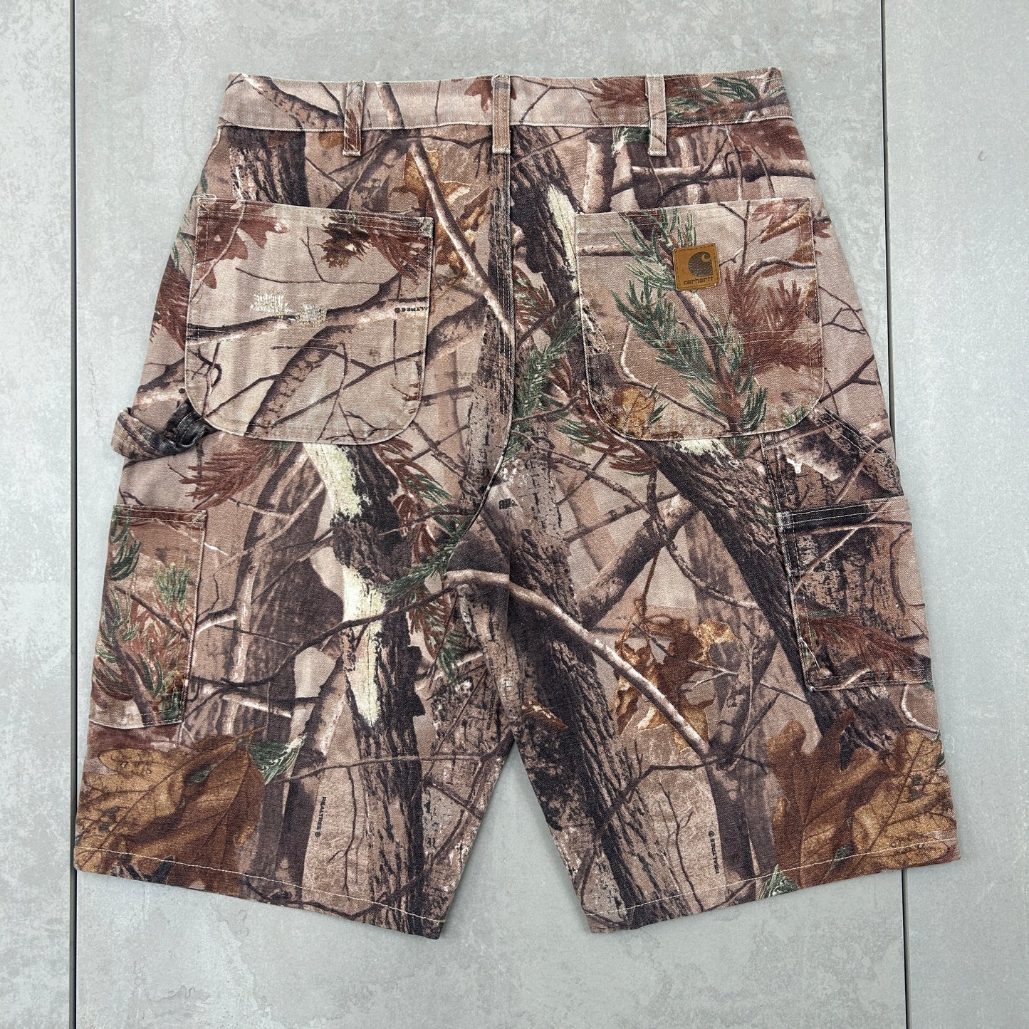 Vintage Carhartt Workwear Brown Realtree Camo Baggy Carpenter Shorts - 33