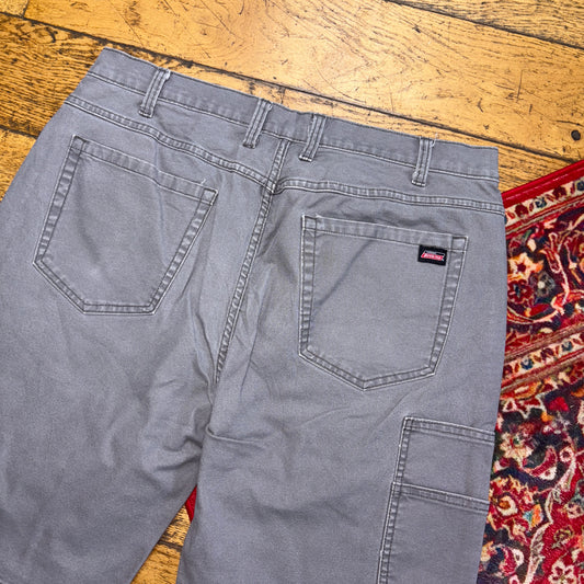 Vintage Dickies Workwear Carpenter Grey Baggy Shorts - 36