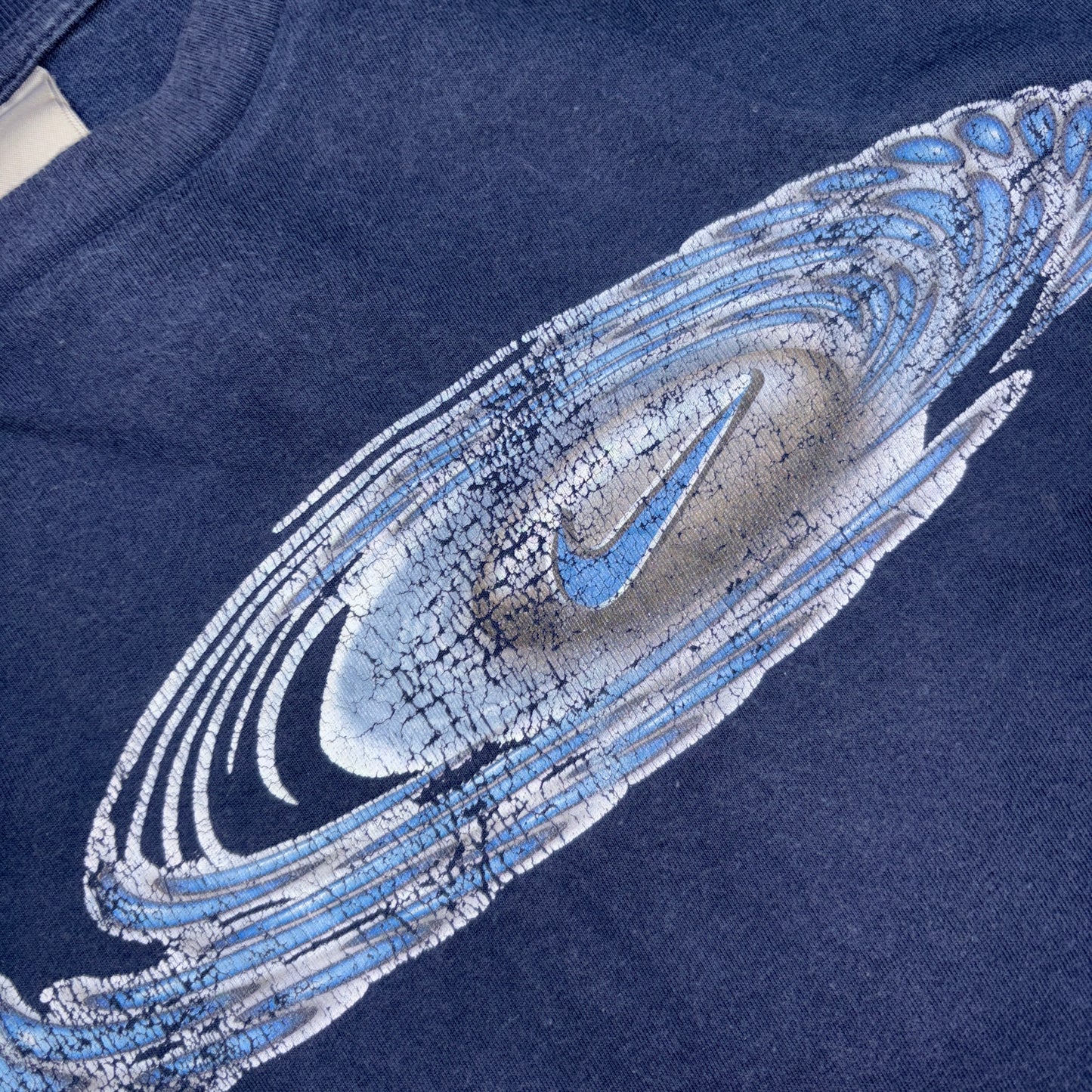 Vintage Nike y2K Navy Swoosh Graphic T-Shirt - M
