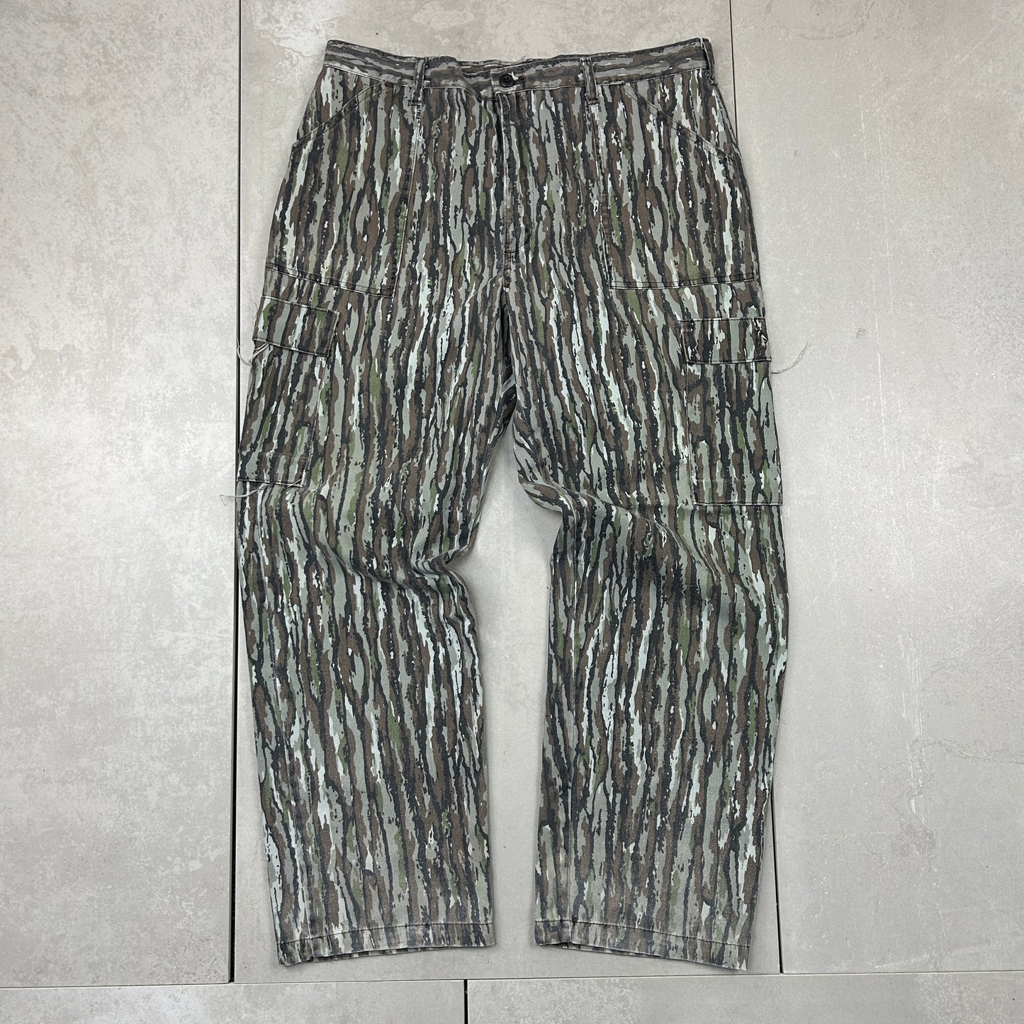 Vintage Real Tree Camo Baggy Khaki Cargo Workwear Hunting Trousers - 36