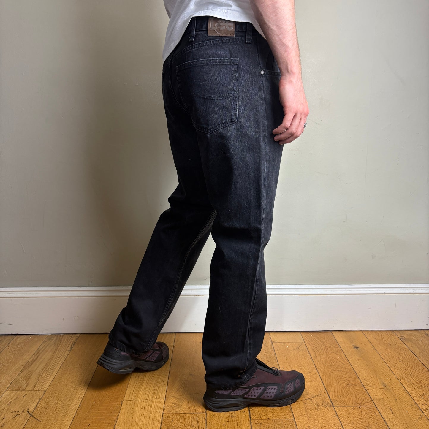Vintage Lee Straight Black Denim Jeans - 36S