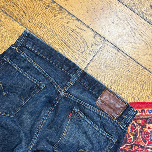 Vintage Levis Dark Blue Denim Shorts - 36