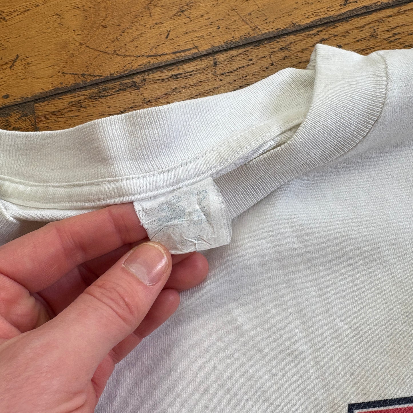 Vintage Starter White USA Basketball Graphic T-Shirt - L