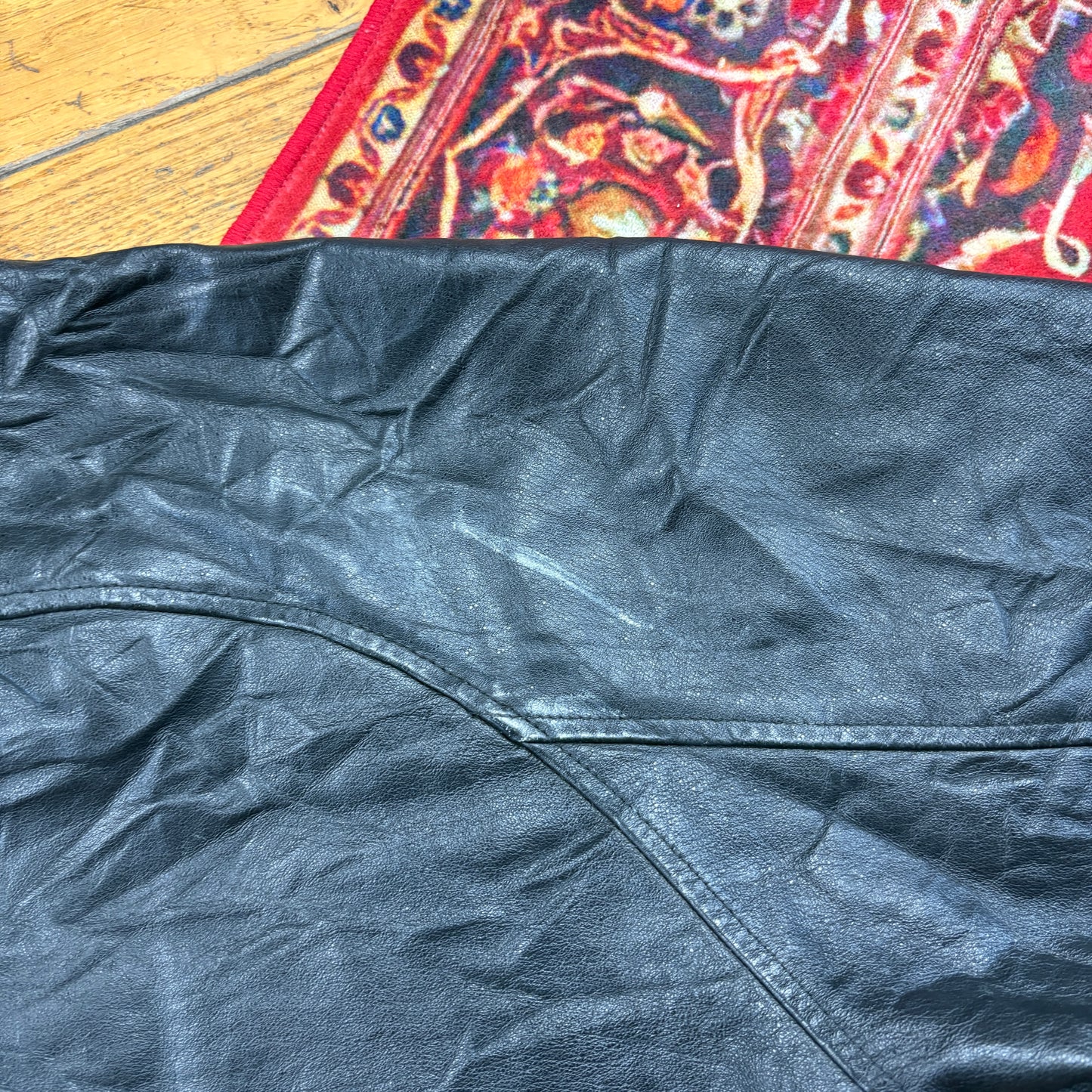 Vintage Bomber Aviator Black Leather Jacket - L