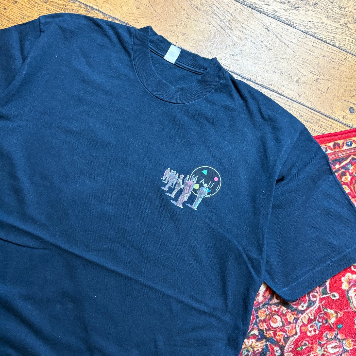 Vintage Maui and Sons Black Surfwear Graphic T-Shirt - M