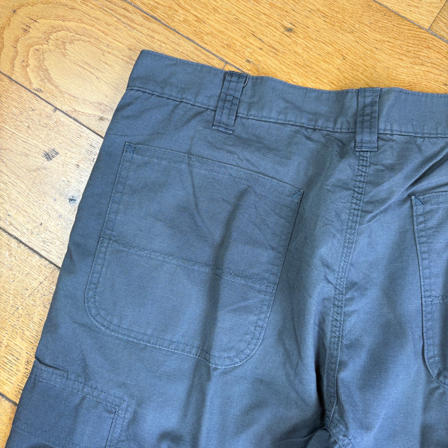 Vintage Carhartt Grey Workwear Baggy Carpenter Shorts - 36